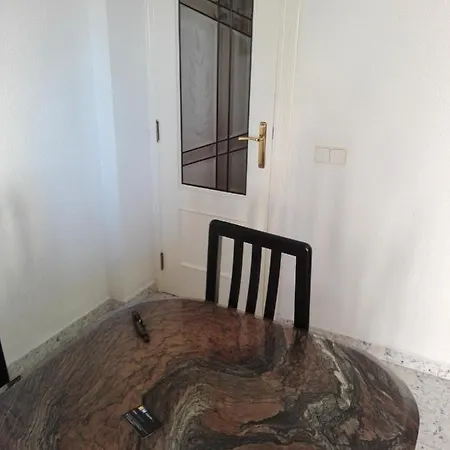 14 Carrer De Menorca * Playa de Gandia